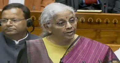 आयकर रचनेत कोणताही बदल नाहीत आयकर रचनेत कोणताही बदल नाहीत