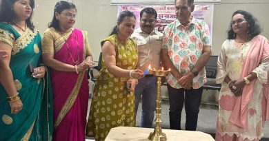 गायिकांनी लेखन, वाचनातूनही व्यक्तिमत्त्व समृद्ध करावे : शिरीष चिटणीस