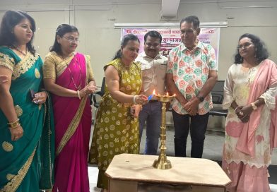 गायिकांनी लेखन, वाचनातूनही व्यक्तिमत्त्व समृद्ध करावे : शिरीष चिटणीस गायिकांनी लेखन, वाचनातूनही व्यक्तिमत्त्व समृद्ध करावे : शिरीष चिटणीस